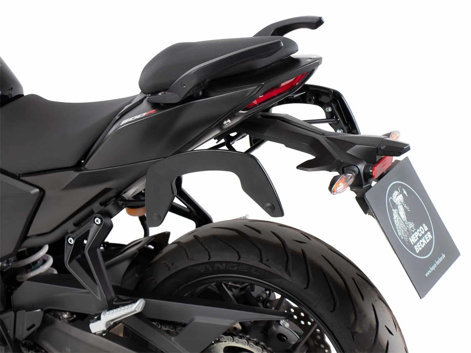 C-Bow Seitenträger schwarz für Voge 500 R (2020-2024)