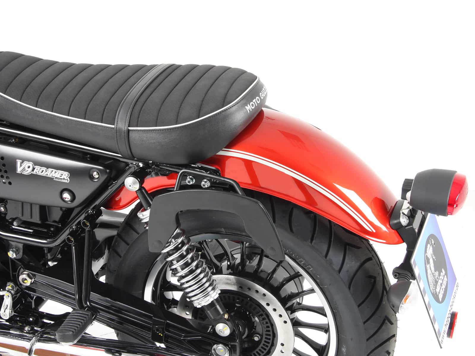 C-Bow Seitenträger schwarz für Moto Guzzi V 9 Roamer (2016-2025)