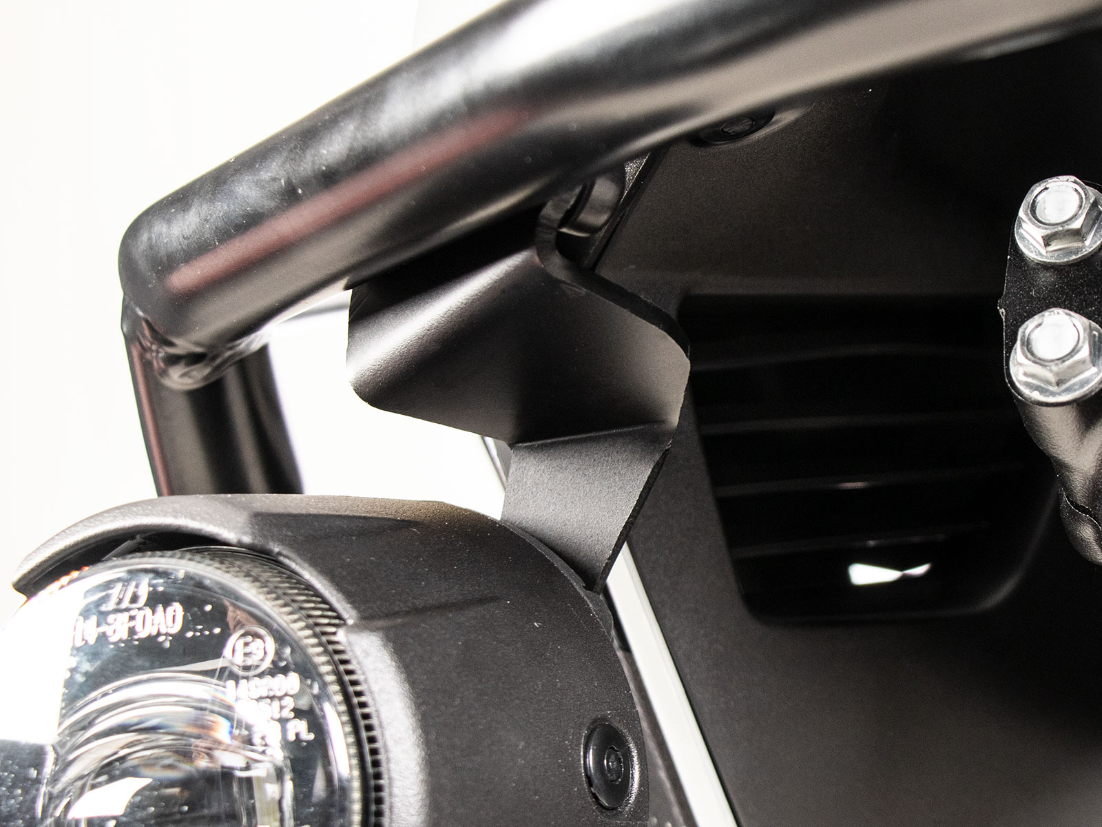 Adapterset schwarz für original Zusatzscheinwerfer für Kombination mit Hepco&Becker Tankschutzbügel für Honda XL 750 Transalp (2025-)