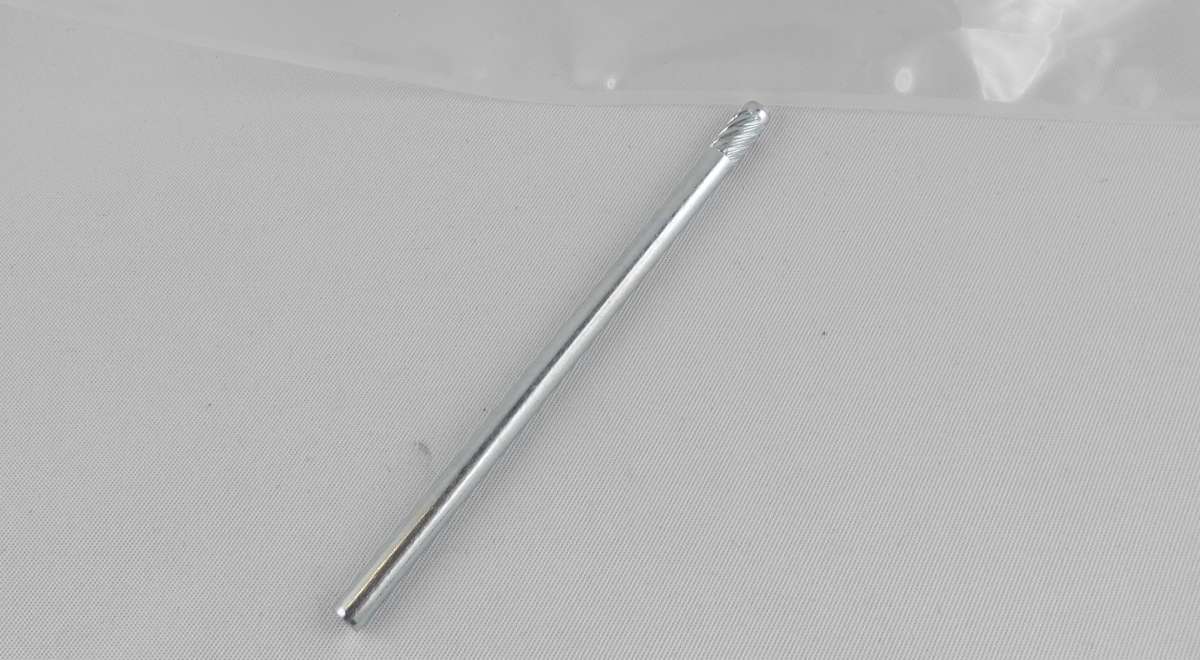 Stahlstift für Verschlußklappe Länge: 78 mm für E280/E30/E33/E36/E360/E38/E41/E45/E460