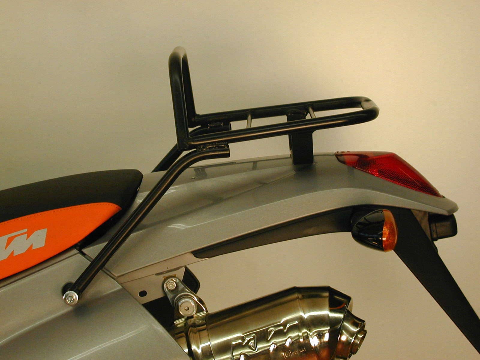 Rohrgepäckbrücke Topcaseträger schwarz für KTM LC4 400 (1999-2001) / 620 (1999-2001) / 640/Adventure (1999-2007)