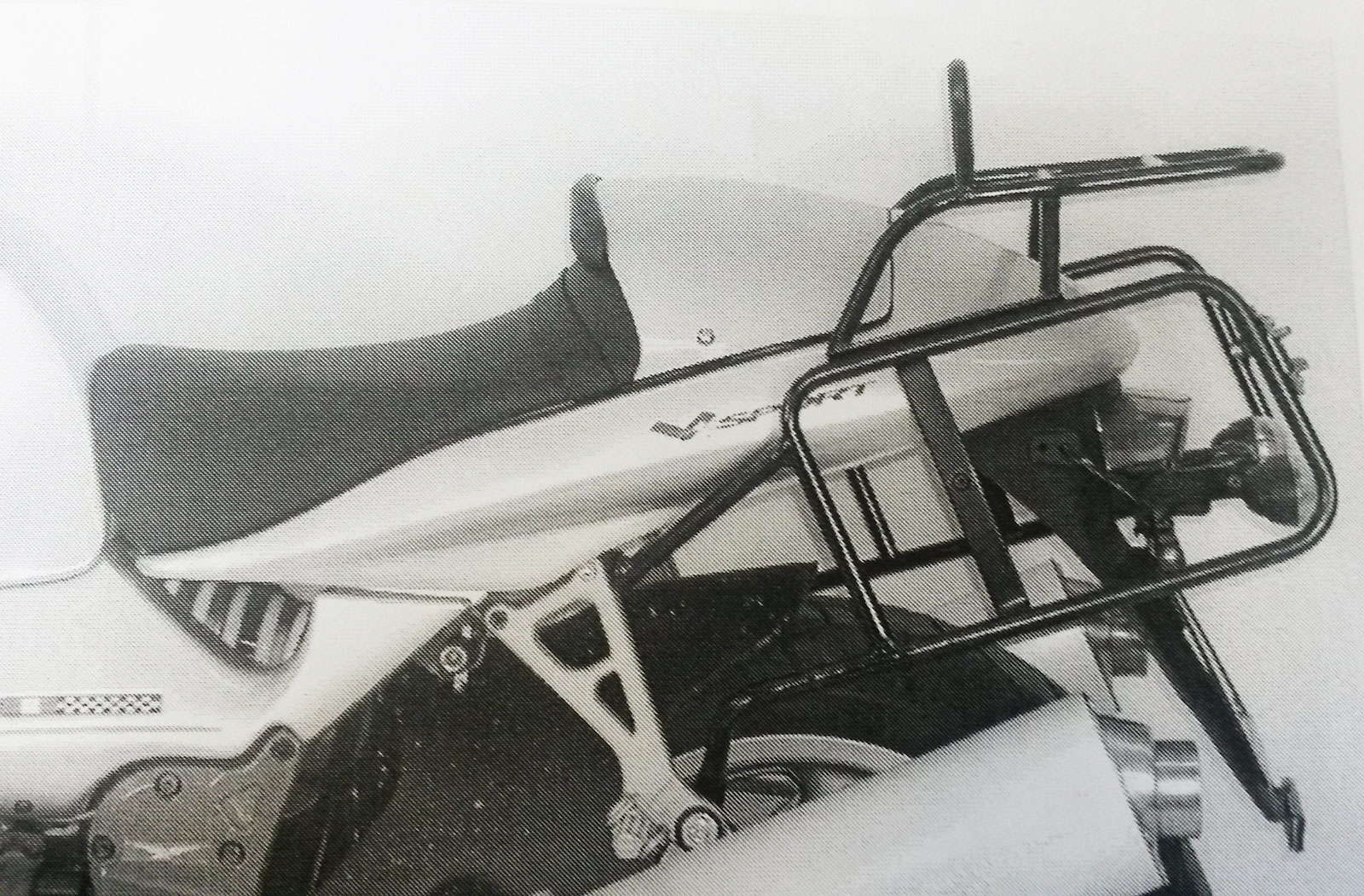 Komplettträgerset (Seitenkofferträger und Rohrgepäckbrücke Topcaseträger) schwarz für Moto Guzzi V11 Naked (1999-2005) / V11 Le Mans  / V11 Café Sport / Ballabio