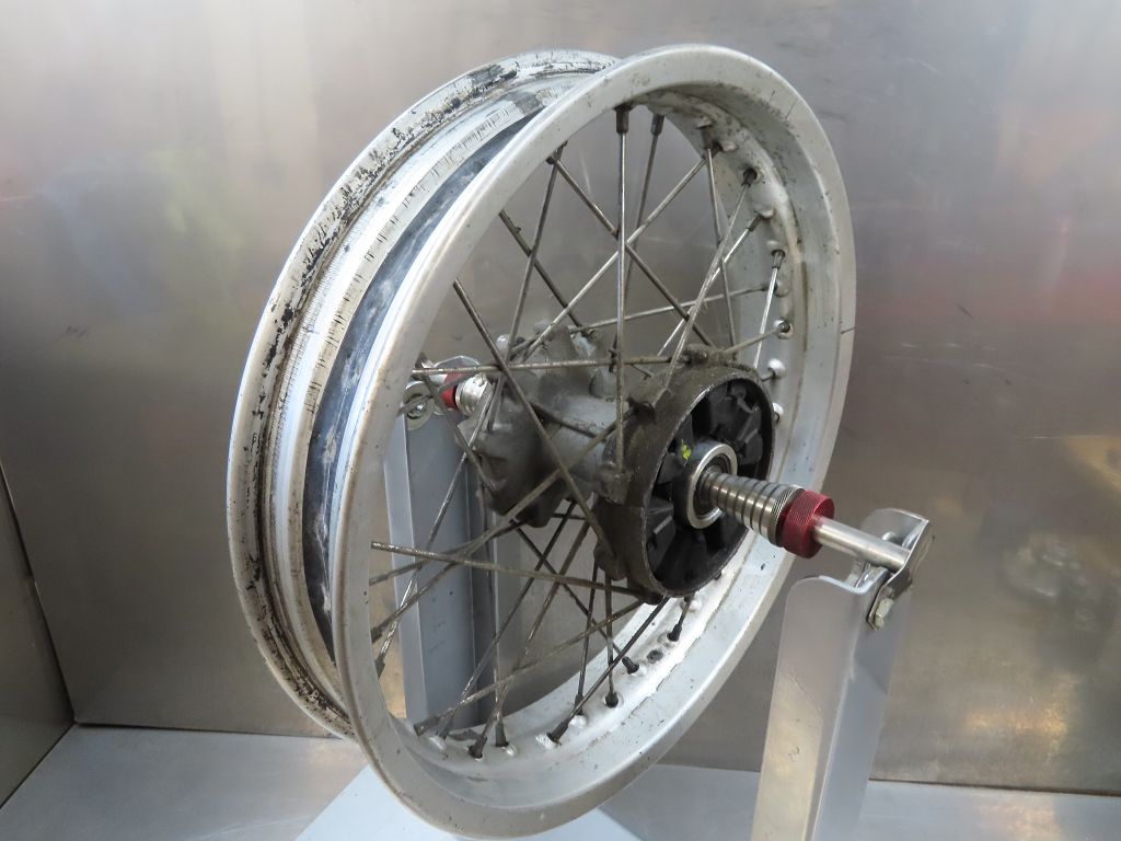 Hinterrad Speichenrad Felge hinten 3,00X17 36312345471 für BMW F650ST 