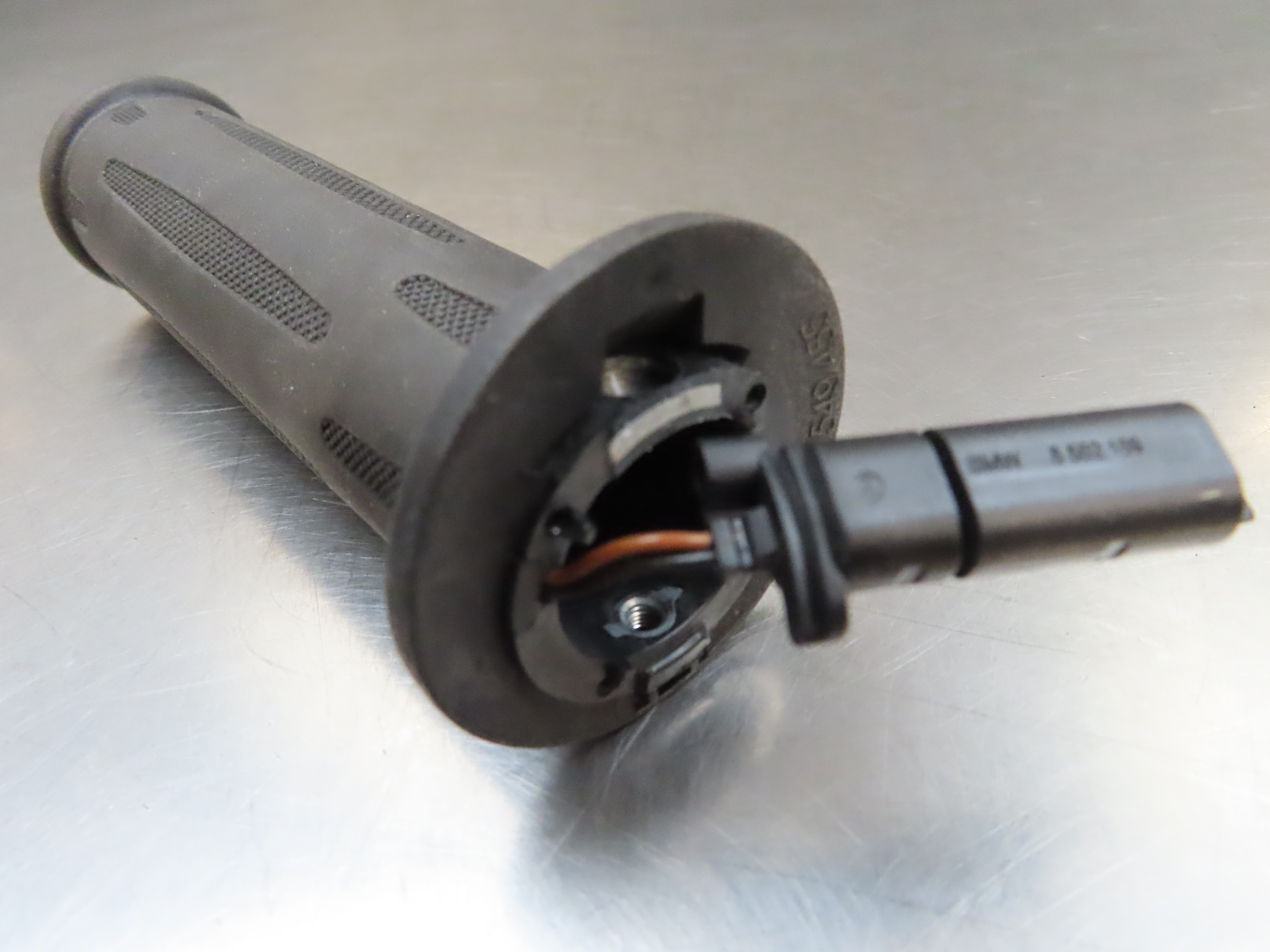 Heizgriff links für BMW R1300GS R1250GS S1000 M1000 8 549 455