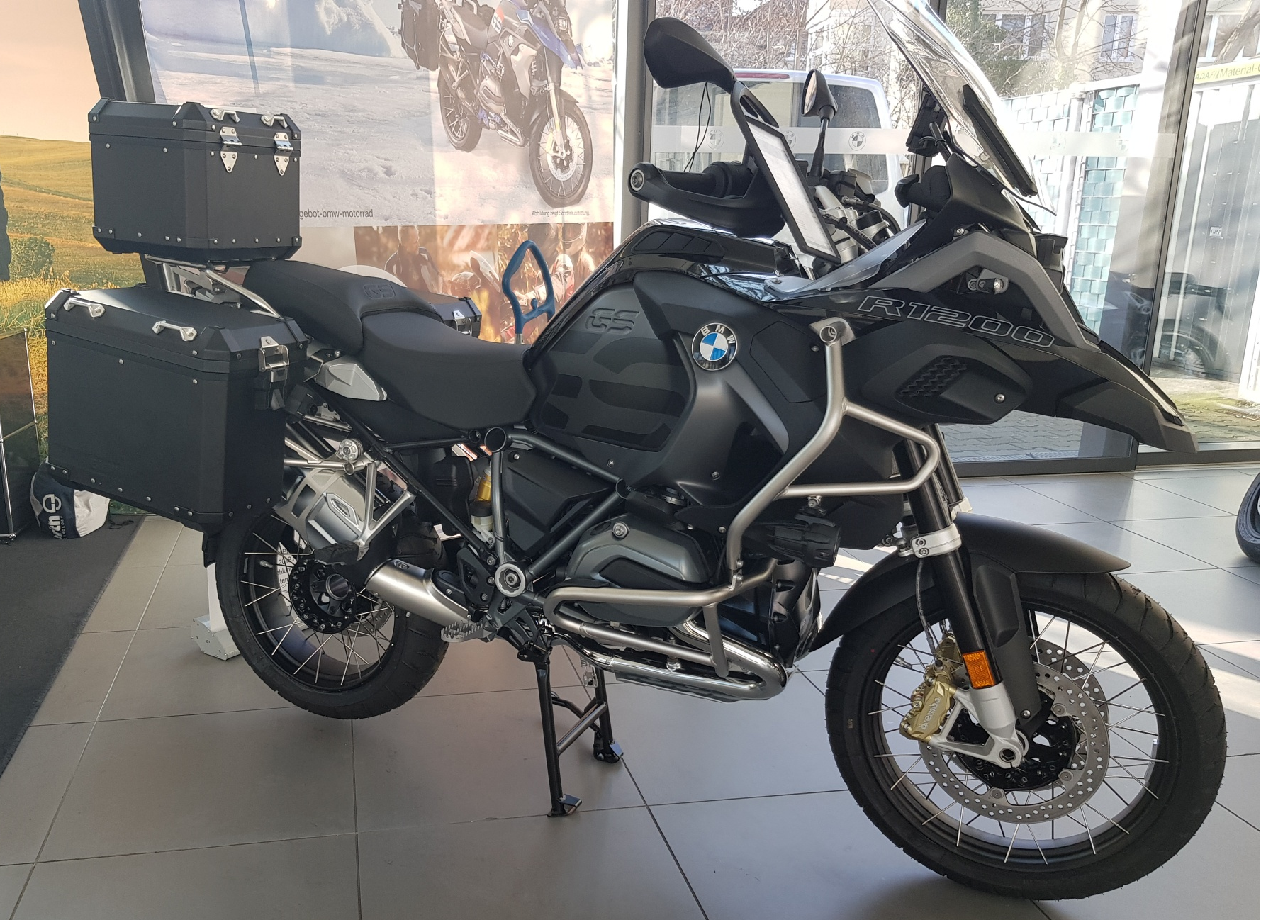 20180223_143632_resized-002 1 Set Original BMW schwarze Aluminiumkoffer incl. Träger für BMW R1200GS LC + Adventure