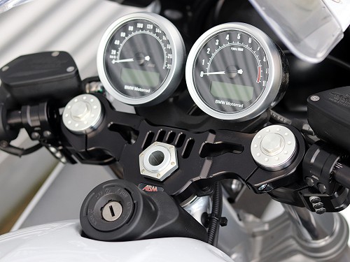 img-6805-bmw-r-ninet-racer-gabelbruecke-ohne-lenkrohre_f07fa5565a64a8cf06ca06b17f18486c Austausch Gabelbrücke *gp*Racing für BMW R nineT Racer ab 2017