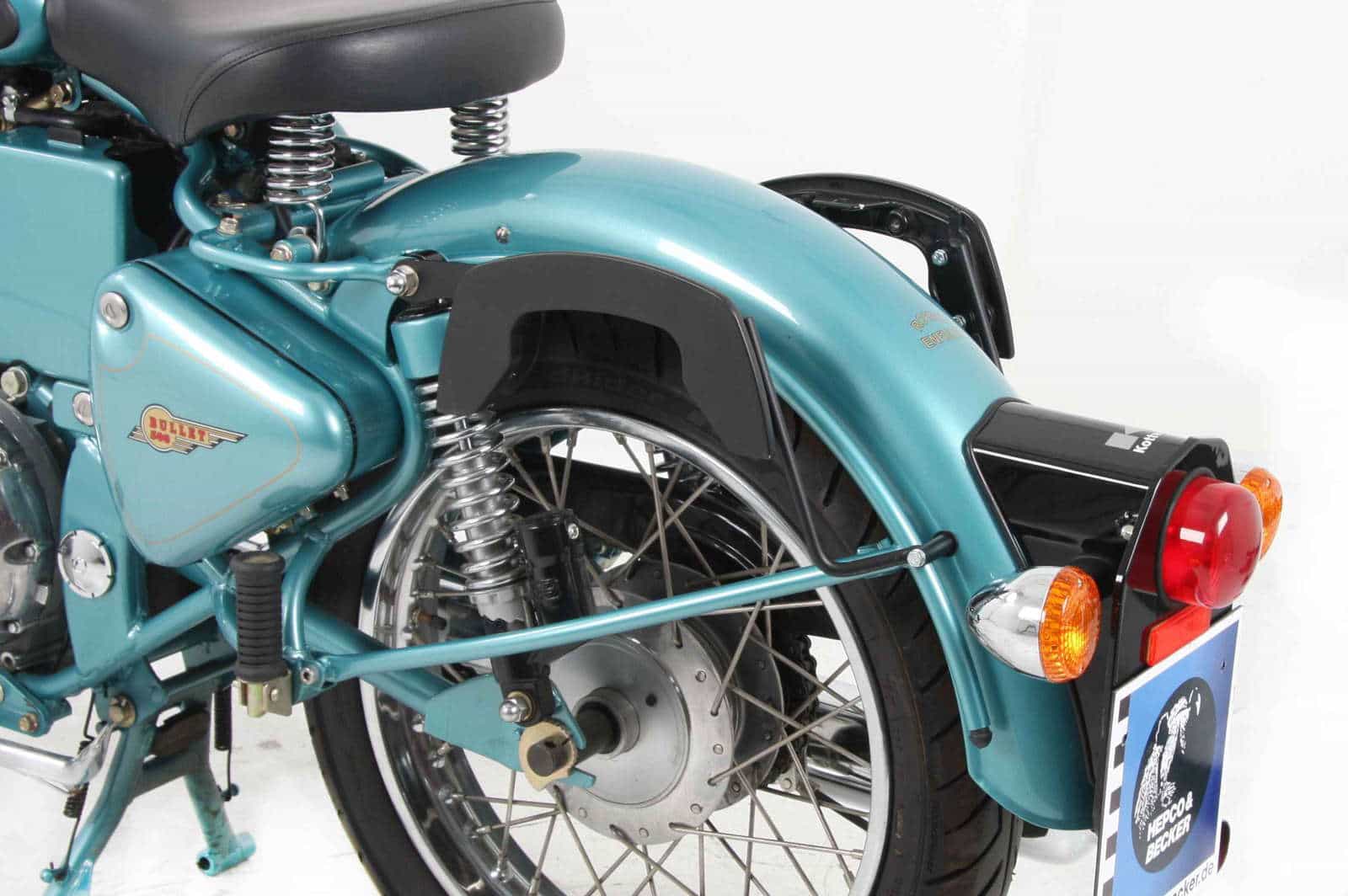 C-Bow Seitenträger schwarz für Royal Enfield Bullet 500 / Classic (2000-2017) C-Bow Seitenträger schwarz für Royal Enfield Bullet 500 / Classic (2000-2017)