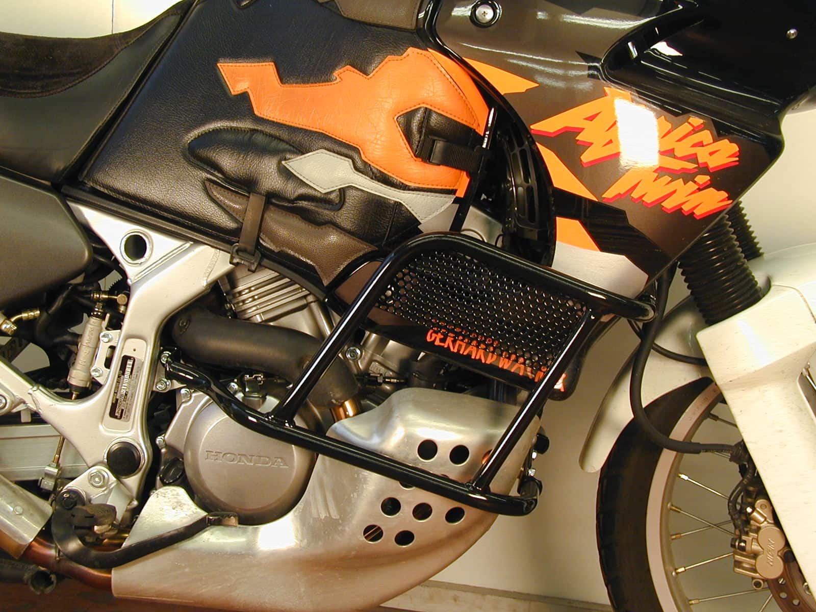 Motorschutzbügel schwarz für Honda XRV 750 Africa Twin (1993-2003)