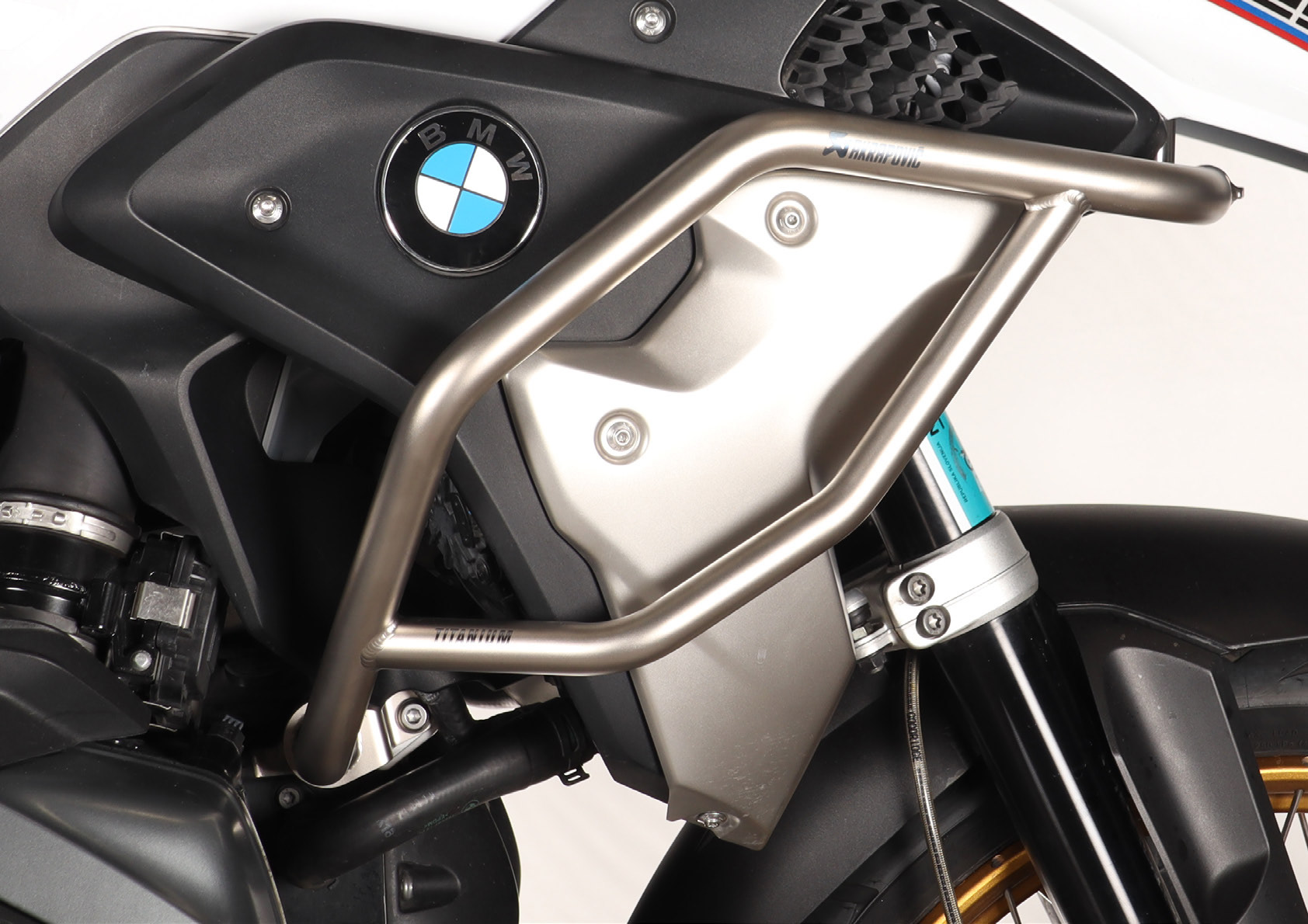 Akrapovic oberer Sturzbügel (Titan) BMW R 1250 GS