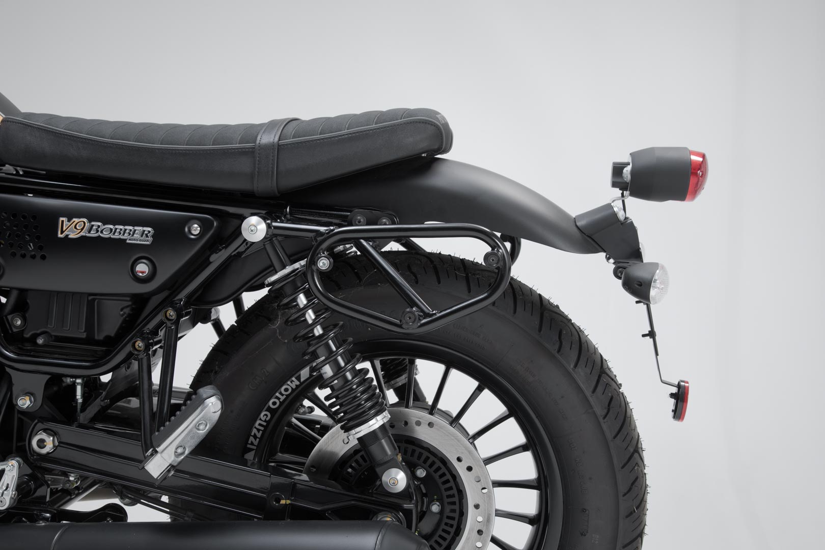 SW-Motech SLC Seitenträger links für Moto Guzzi V9 Roamer / Bobber (15-)
