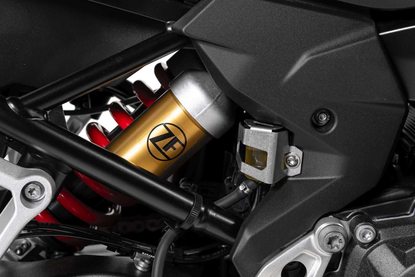 01_048_5031_0_i_04_7d28