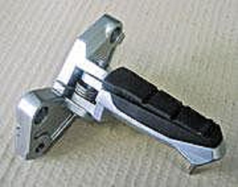 k-1105110679-27626 Fußrastentieferlegung Fahrer Wechselraste 25mm tiefer für BMW K1200RS bis BJ. 2000