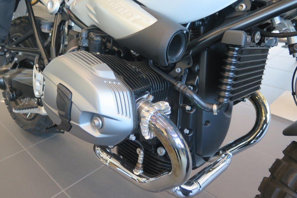 IMG_1327 Sternmutter Auspuffkrone Krümmermutter für BMW R nineT Scrambler Urban Pure und Racer