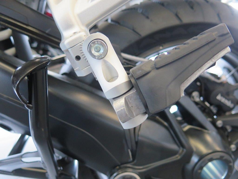 k-20161020-908646-Fussraste-Sozius-60-mm-R1200GS-IMG_0019 Fußrastentieferlegung Sozius 60 mm verstellbar ABE für BMW R1200GS LC + Adventure LC R1250GS