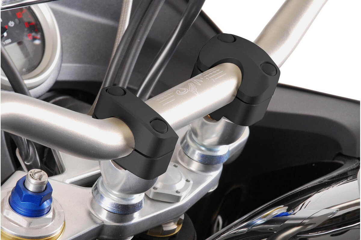 Lenkerkonverter Ø 22 auf 28 mm Lenker. B-Ware H=20 mm. Schwarz.