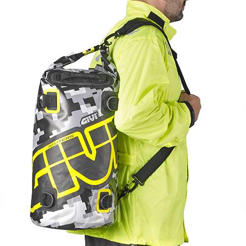 Easy-T Waterproof - Gepäckrolle 30 L graues Camouflage-Design, neongelber Schriftzug