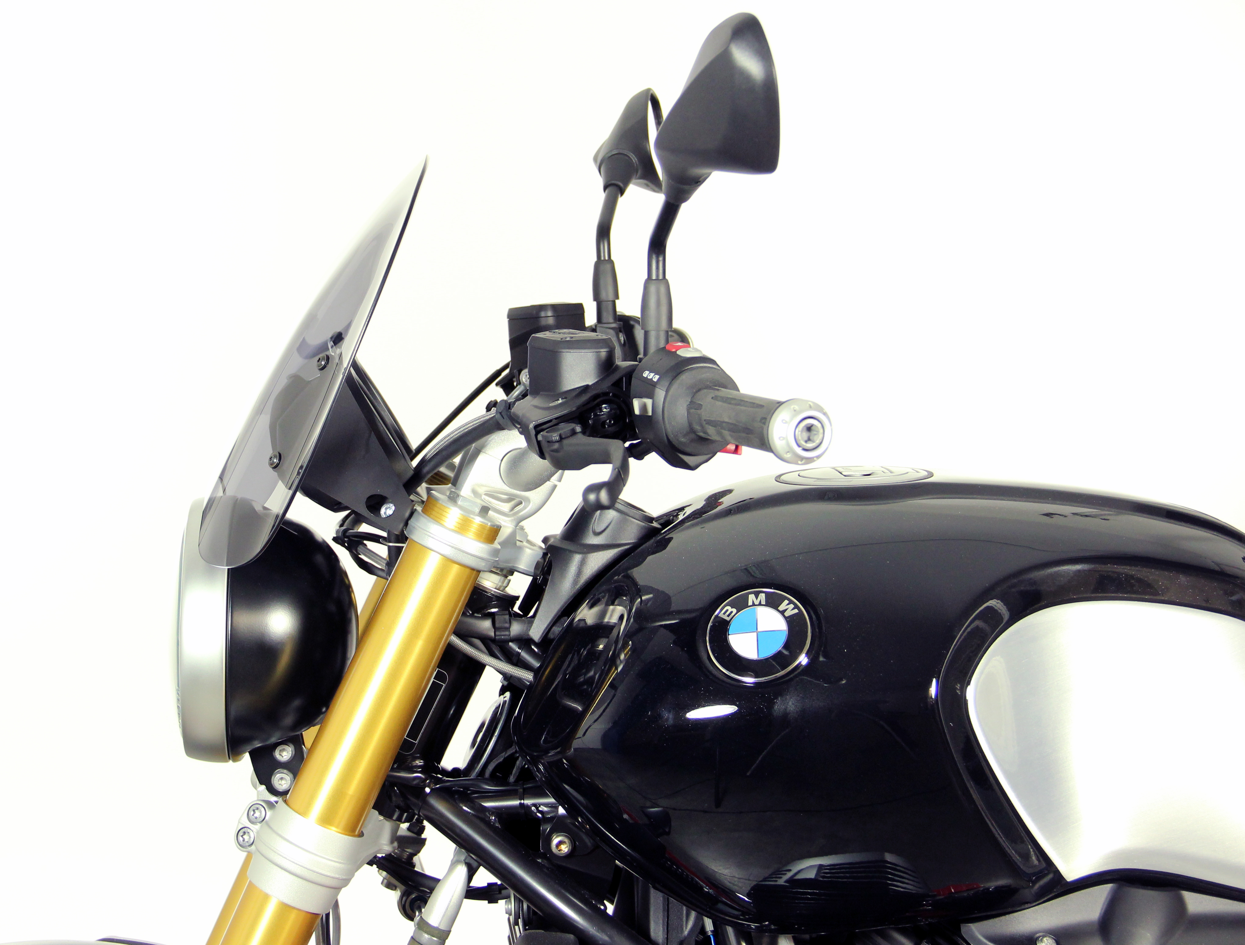 RnineT_NTM1_CYhmbVB3lAhrOz