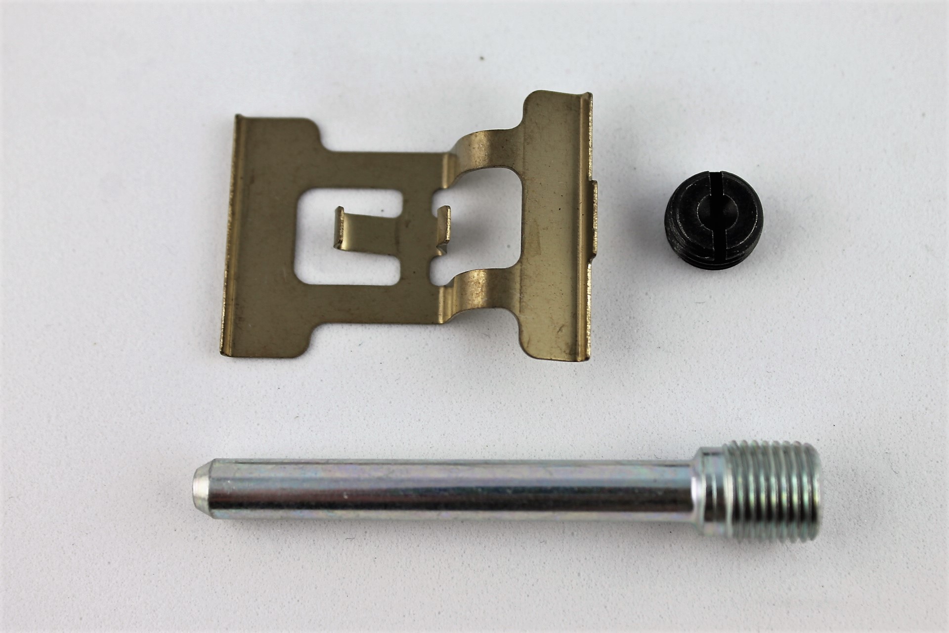 IMG_0046 Original BMW Satz Anbauteile Befestigungsteile 34118524943 für Vorder- und Hinterradbremse C 600 650