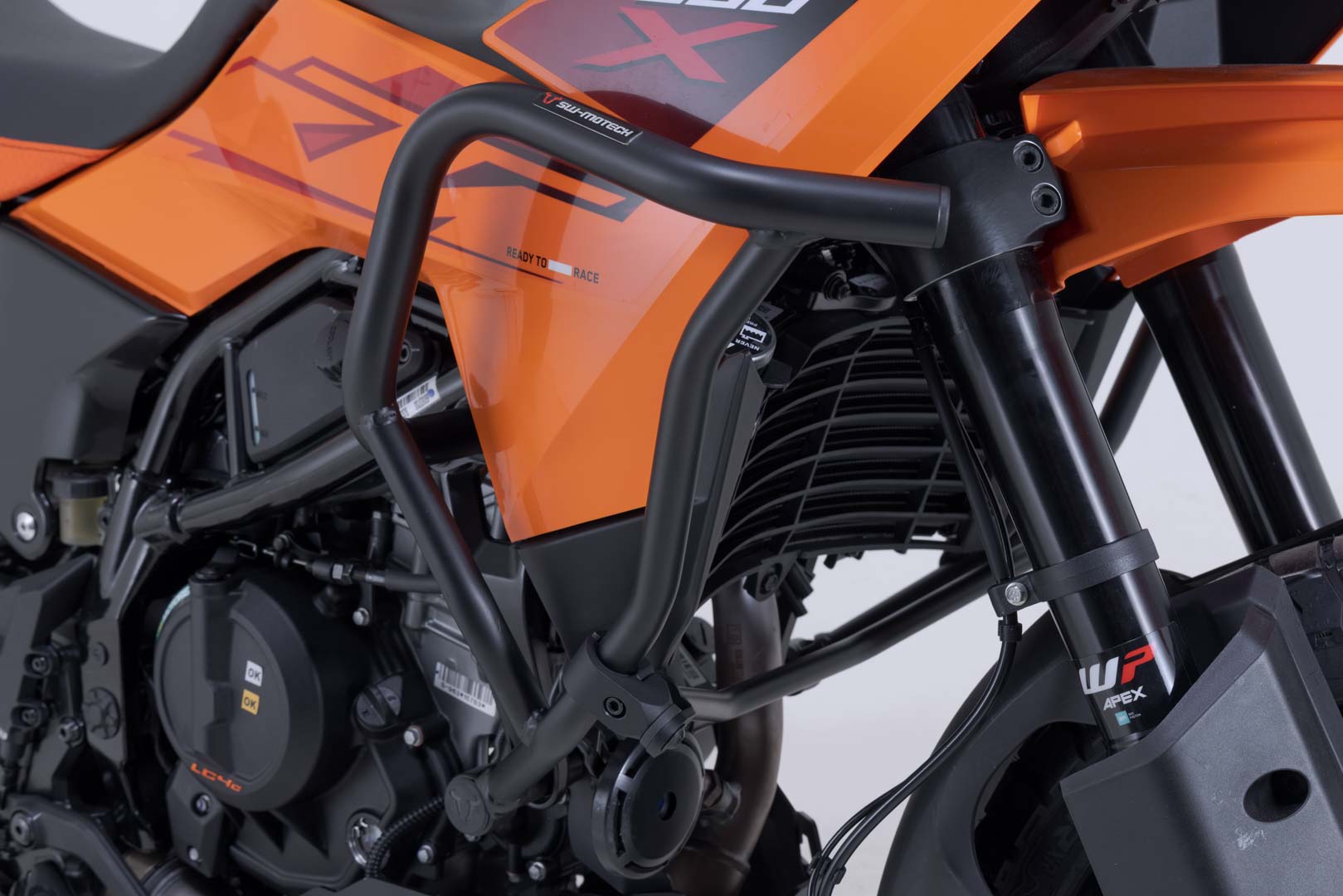 Sturzbügel Schwarz. KTM 250 Adv, 390 Adv (25-).