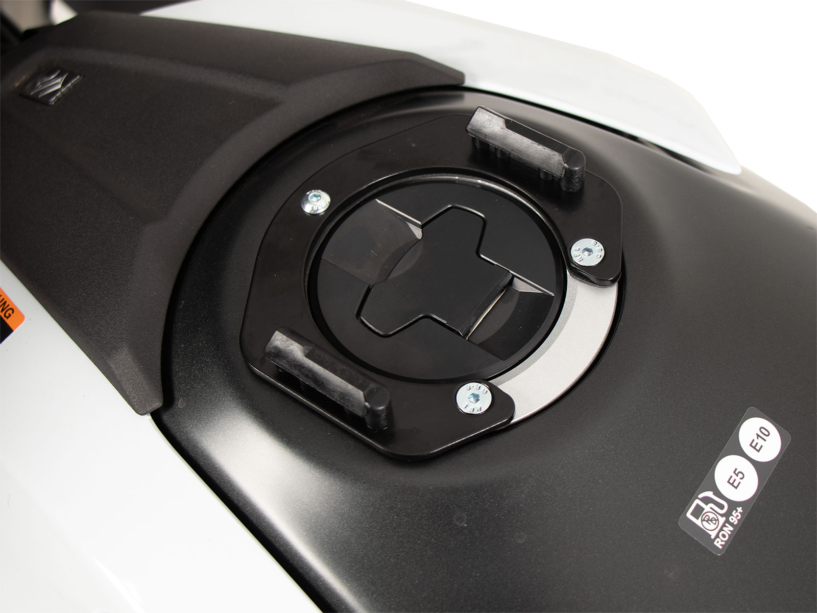 Tankring BASIC inkl. Tankrucksackverschlusseinheit für Suzuki GSX-8S (2023-)