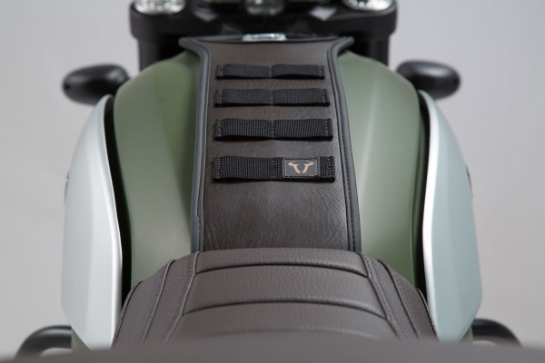 SW-Motech Legend Gear Tankriemen - Set mit Zusatztasche LA2 für Ducati Scrambler - Modelle (14-)