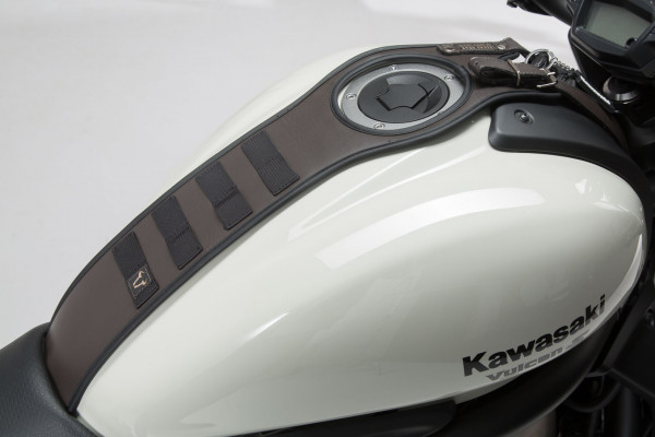 SW-Motech Legend Gear Tankriemen - Set mit Zusatztasche LA1 für Kawasaki Vulcan S (16-)